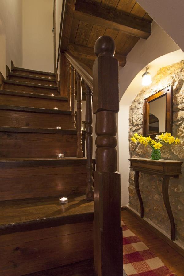 Mpelleiko Hotel Stemnitsa Buitenkant foto