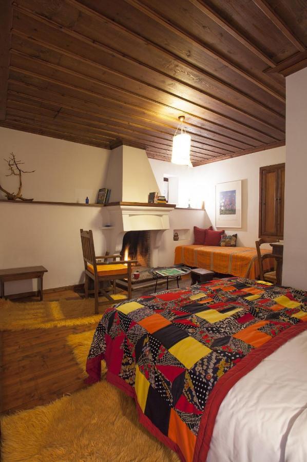Mpelleiko Hotel Stemnitsa Buitenkant foto