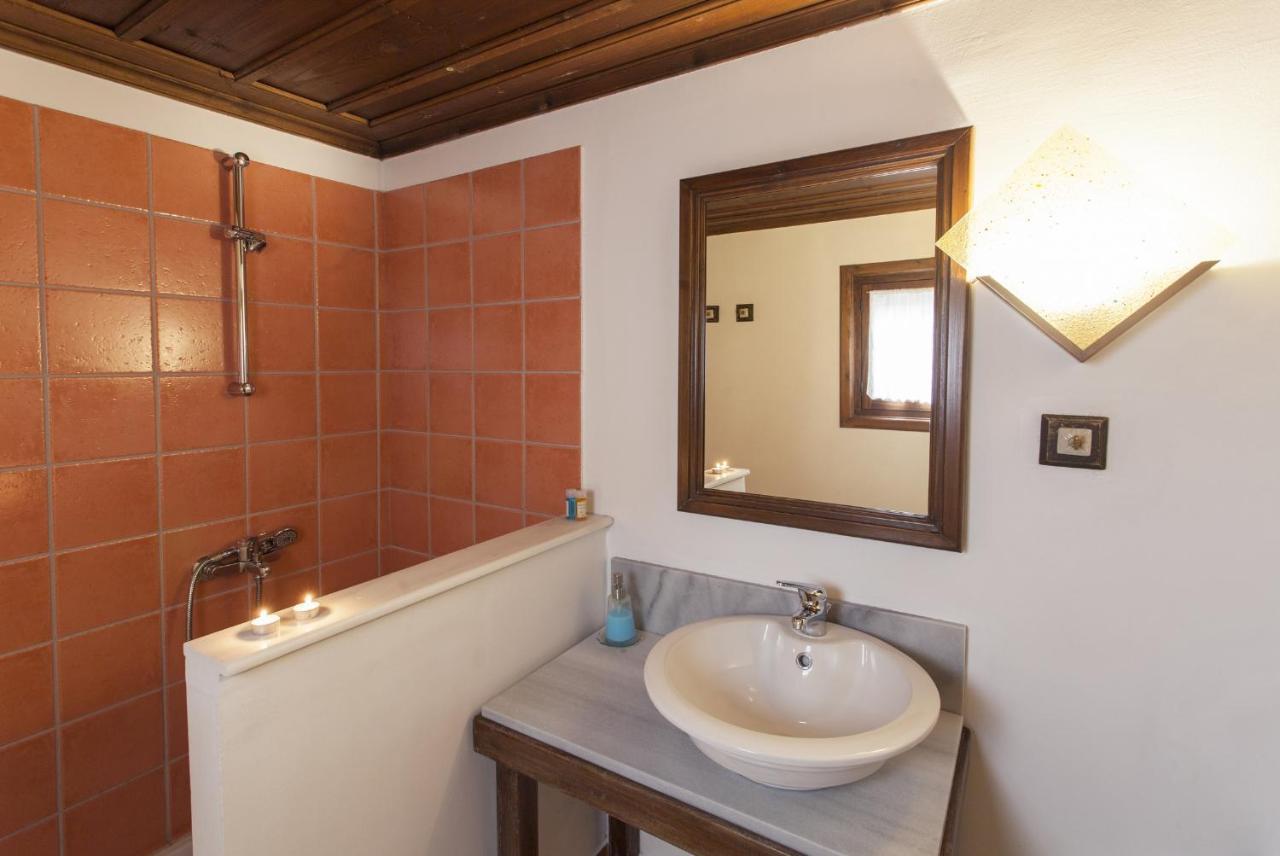 Mpelleiko Hotel Stemnitsa Buitenkant foto