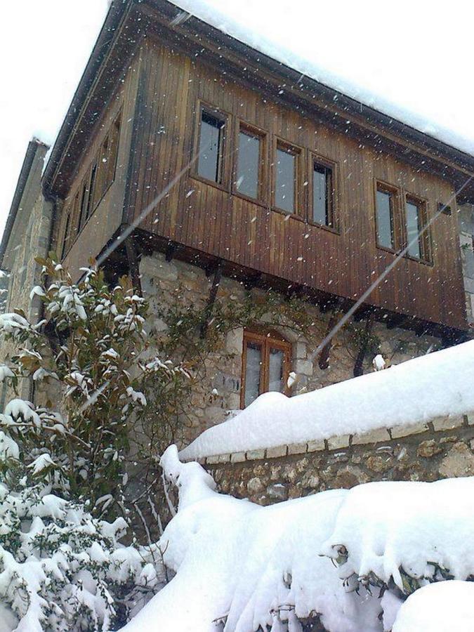 Mpelleiko Hotel Stemnitsa Buitenkant foto